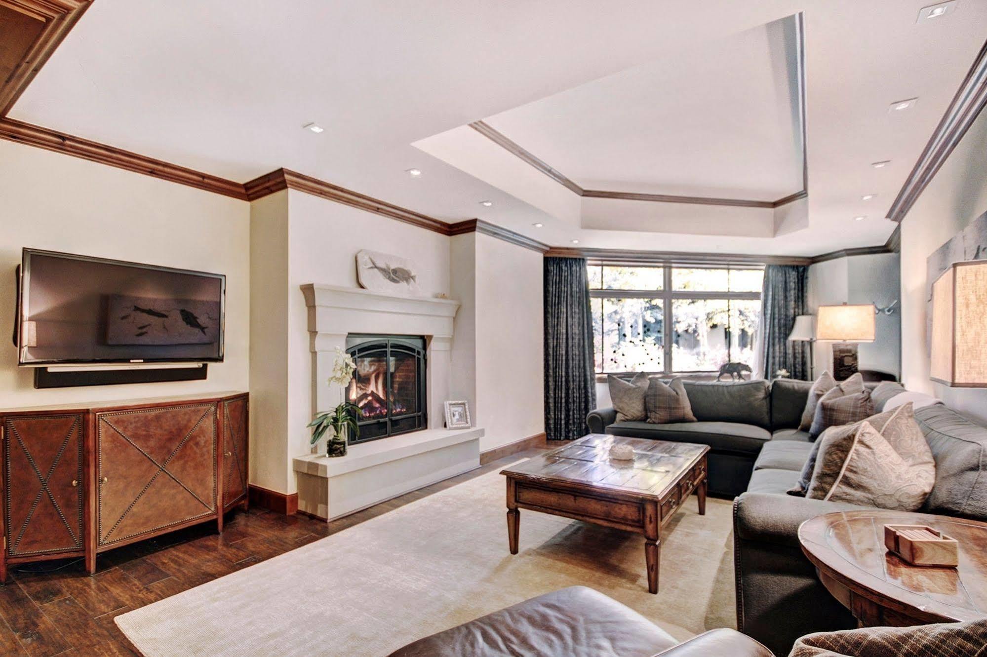Legendary Lodging At The Ritz Vail Exterior foto